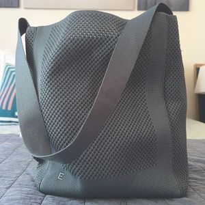 Everlane The Do-It-All Tote